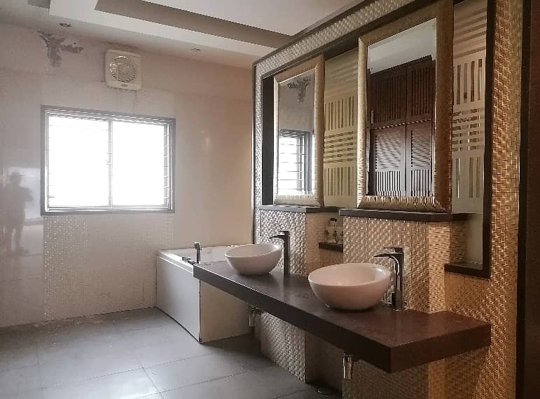 Affordable House Available For rent In DHA Phase 2 - Block R 19