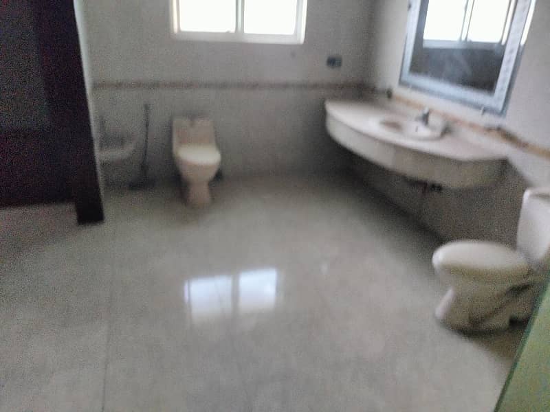 Spacious 2 Kanal Upper Portion Available For Rent In DHA Phase 3 Ideal Location With Modern Amenities And Easy Access To Main Roads Perfect For Families Seeking Comfort And Luxury Rent 125,000 7