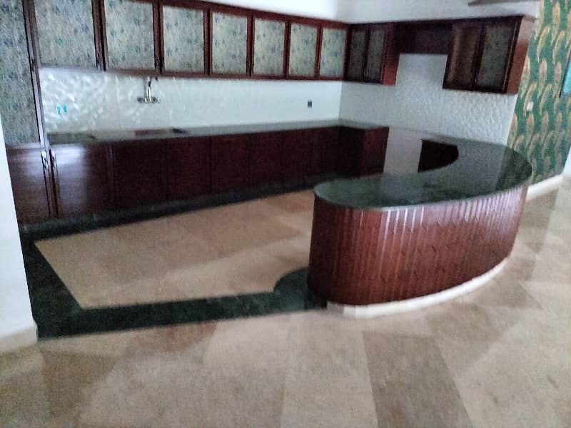 Spacious 2 Kanal Upper Portion Available For Rent In DHA Phase 3 Ideal Location With Modern Amenities And Easy Access To Main Roads Perfect For Families Seeking Comfort And Luxury Rent 125,000 11