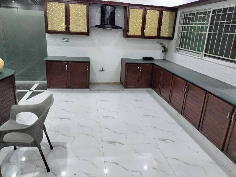 Spacious 2 Kanal Upper Portion Available For Rent In DHA Phase 3 Ideal Location With Modern Amenities And Easy Access To Main Roads Perfect For Families Seeking Comfort And Luxury Rent 125,000 17