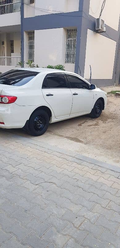 Toyota Corolla XLI 2014 3