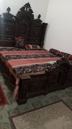 BED SET AND WADROB (DOUBLE BED OR ALMARI)