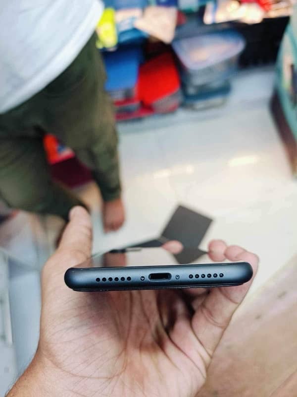 iPhone 11 non pta water pack 64 gb sim time pra hy 2