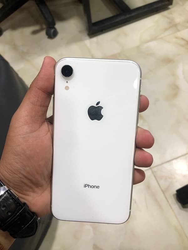 Iphone XR 64GB Non-pta 2