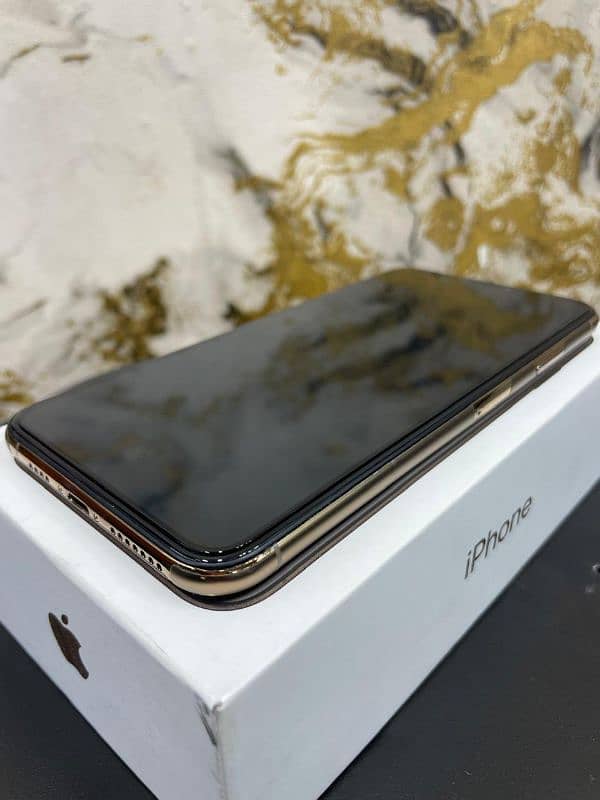 Apple iPhone XS Max 256 GB full box 2