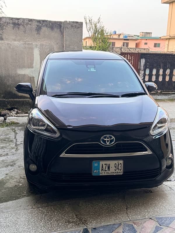 Toyota Sienta 2016 3