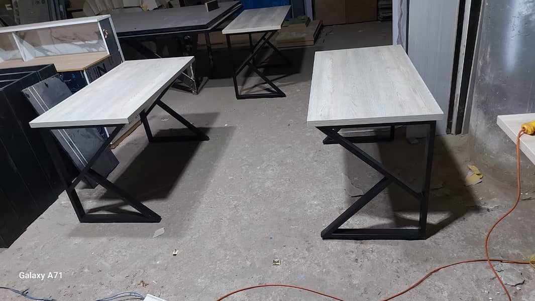 Workstaions Table Co workspace Table & Chairs ( 10500 Per Seat ) 12