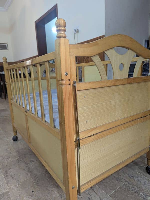 wooden baby cot 5