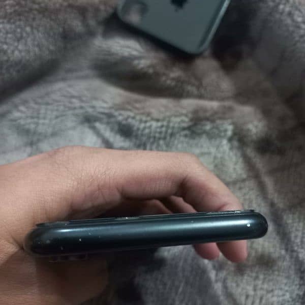 IPHONE XR FRESH CONDITION 10/9.64GB 2