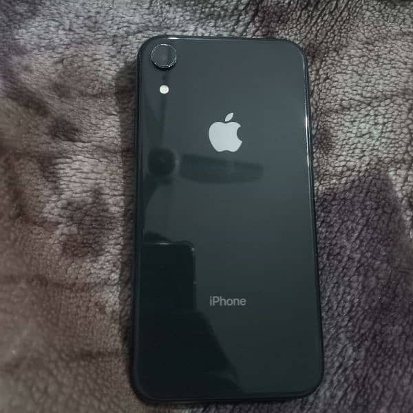 IPHONE XR FRESH CONDITION 10/9.64GB 6