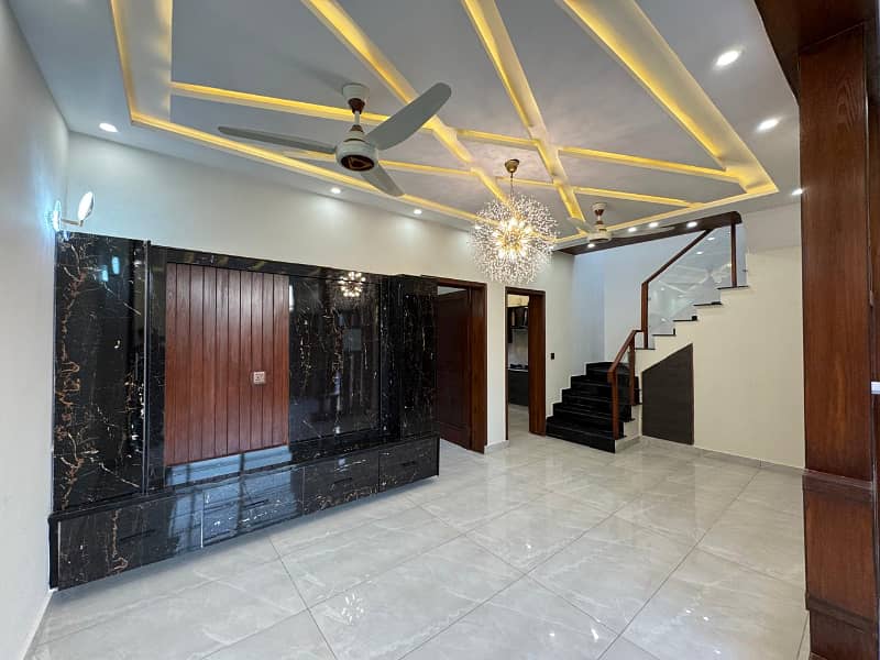 5 Marla Designer House For Sale In Bahria Town Lahore 3