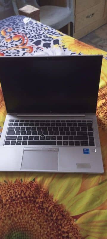 HP Elite Book 840 G8 Notebook with Original charger 1