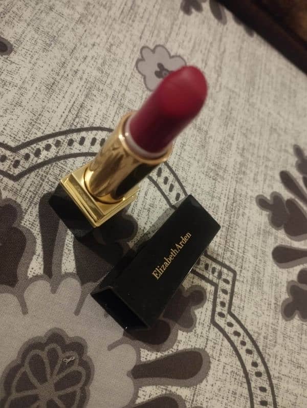 Elizabeth Arden Lipsticks 3