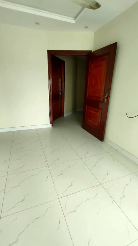 1 BED APARTMENT AVAILEBAL FOR RENT IN BAHRIA TOWN LAHORE 1