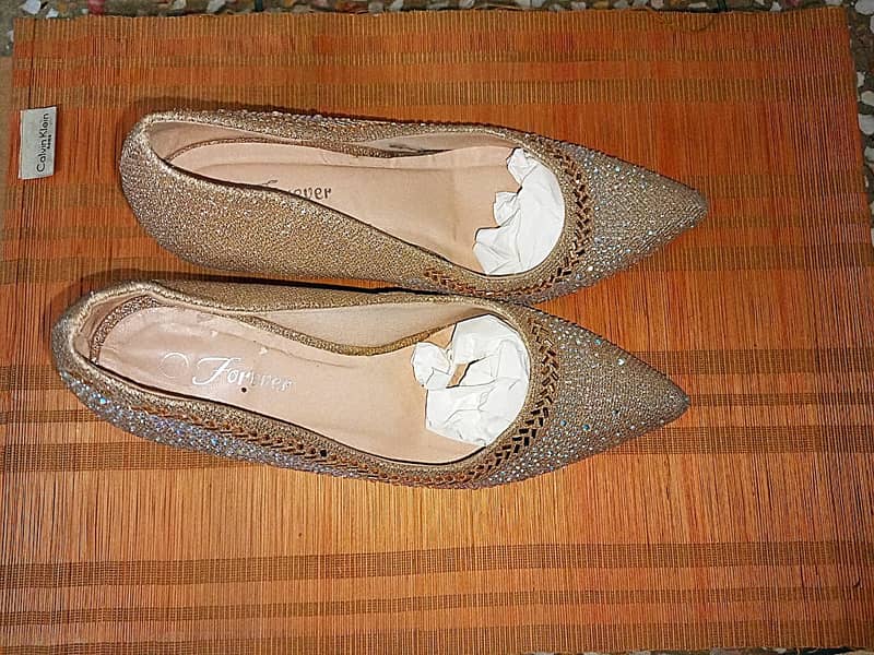 Branded Rhinestone wedding Heels ( worn only 3 times) 0