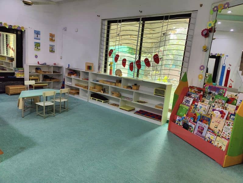 Running profitable school for sale 1