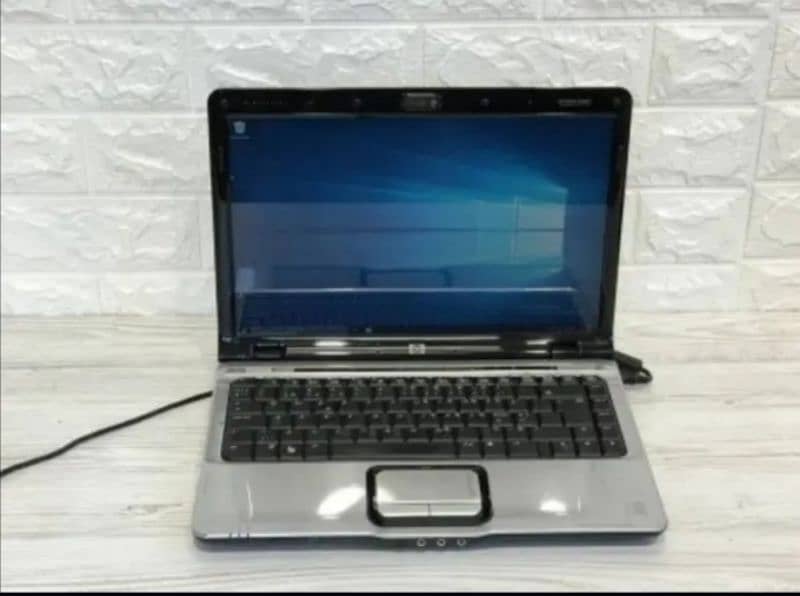 hp Pavillion dv2000 i3 2nd 3