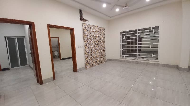 10 Marla House WApda Town-PHASE-2 Multan For Rent 0