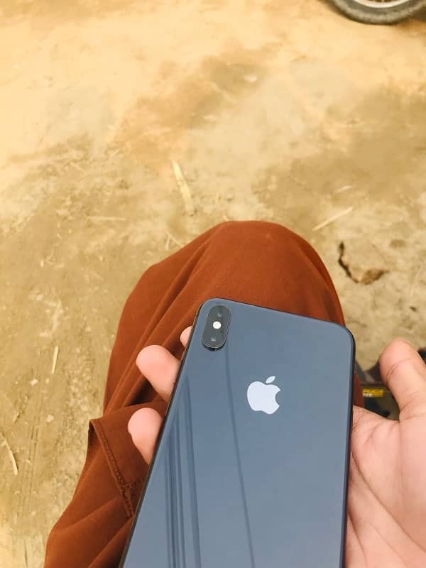 iphone xsmax totally original 1