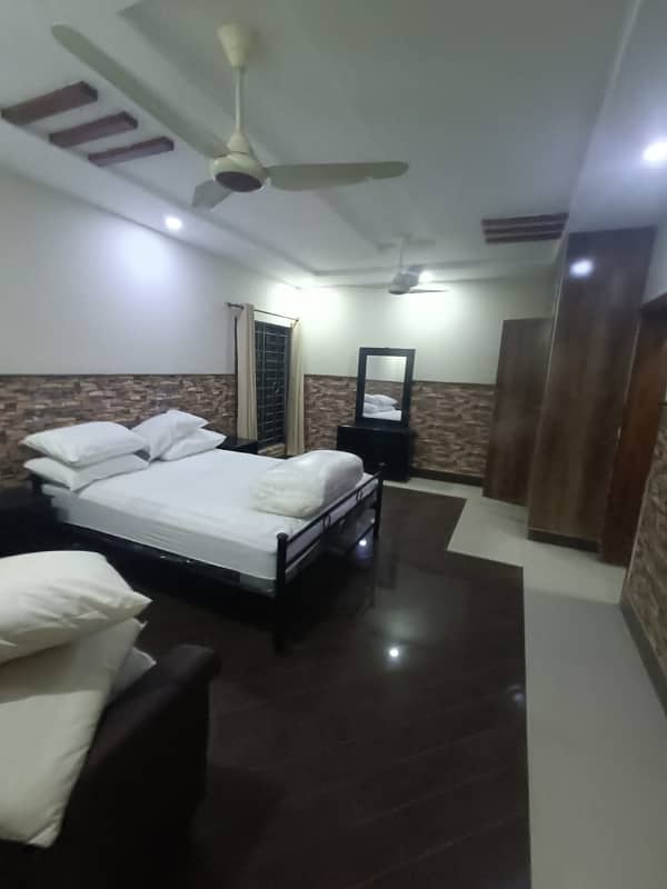 01 KANAL LIKE NEW FURNISHED LOWER PORTION AVAILEBAL FOR RENT IN BAHRIA TOWN LAHORE 13