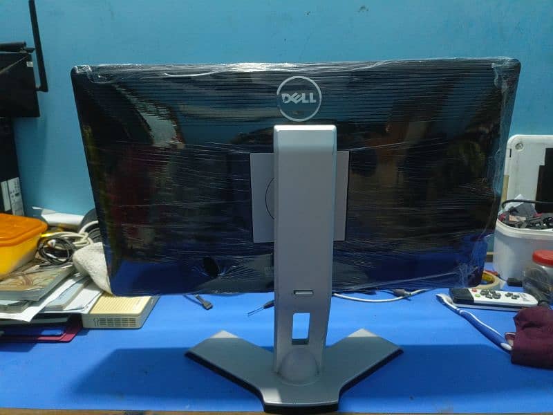 Dell LCD monitor 24inch 2