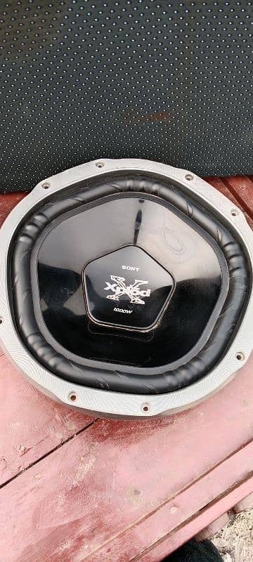 subwoofer 1