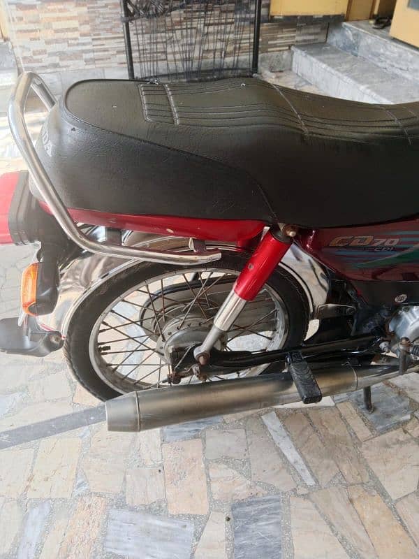 Honda CD 70 2017 3