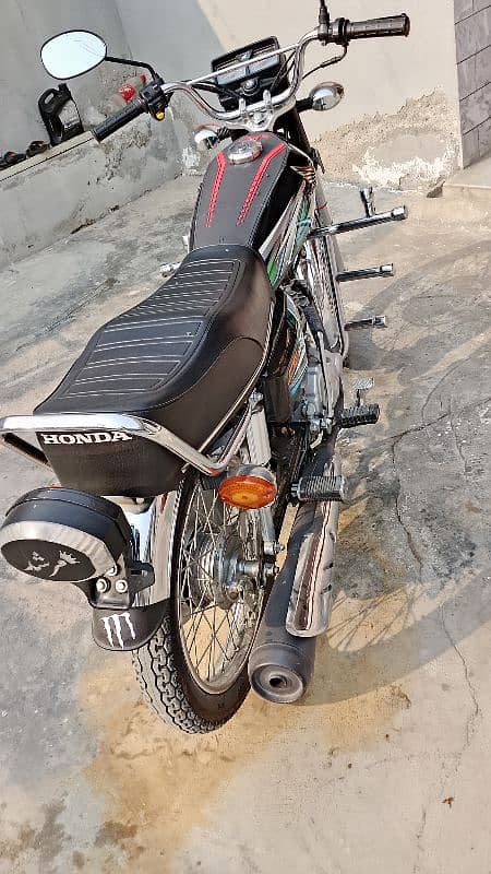 Honda 125 2023 , Unregistered , not scratch 3