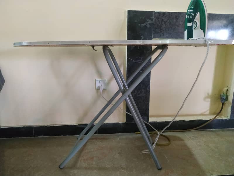 Folding Iron Stand 3