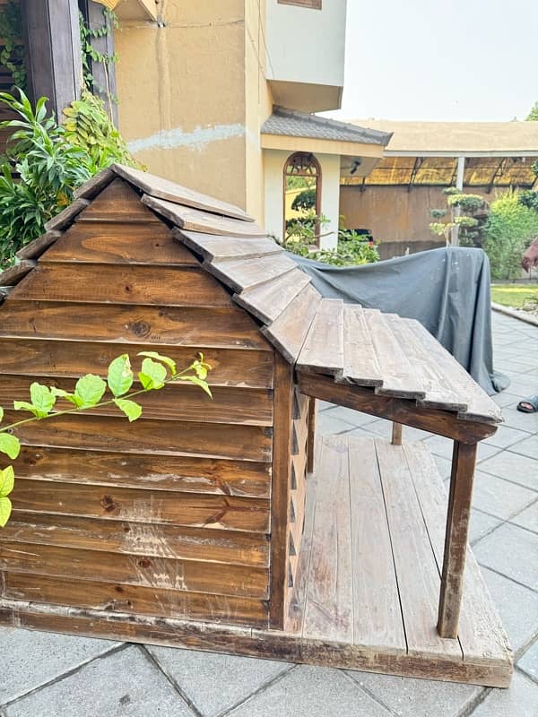 Dog house for sale 1