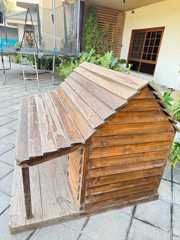 Dog house for sale 2