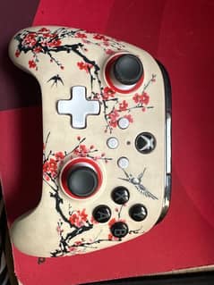 custom Xbox controller with back pedals and mouse click trigger