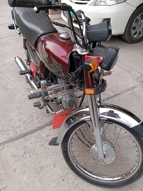 Honda CD 70-2023 4