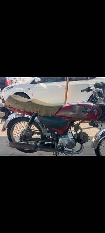 Moter baick CD HONDA 10 by 7 condition 2