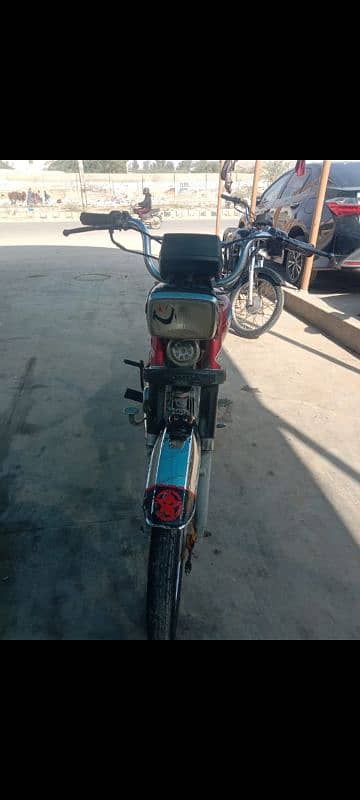 Moter baick CD HONDA 10 by 7 condition 3