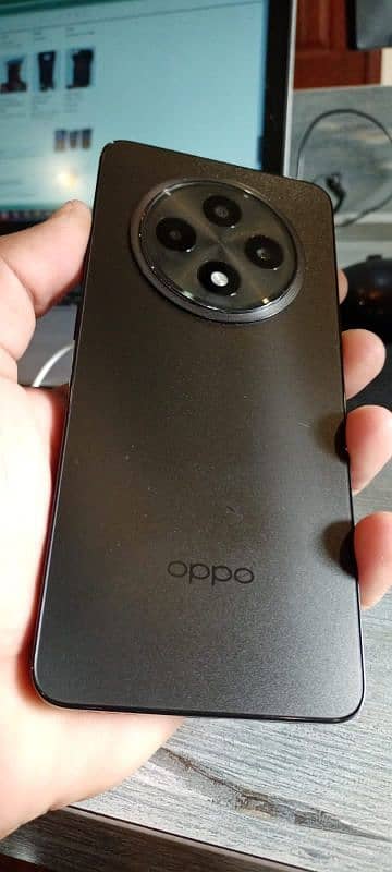 OPPO Reno 12F AI 0