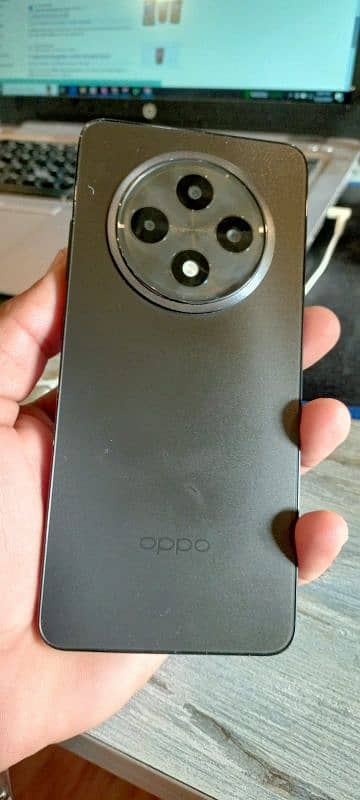 OPPO Reno 12F AI 2