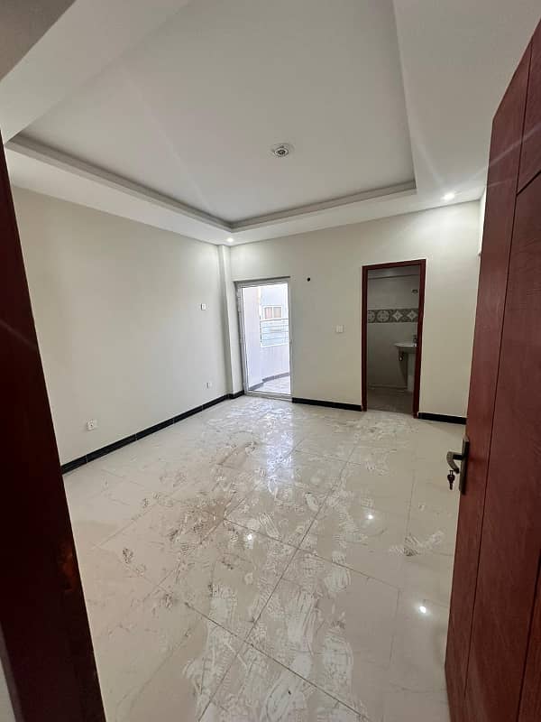 Three Bedroom Apartment Available For Rent In Capital Residencia 10