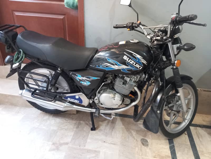 Suzuki GS 150 SE 2021 2