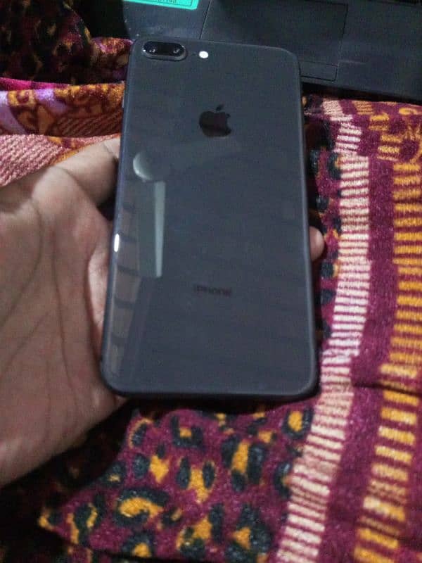 iPhone 8 Plus - 10/10 Condition - Non PTA 5