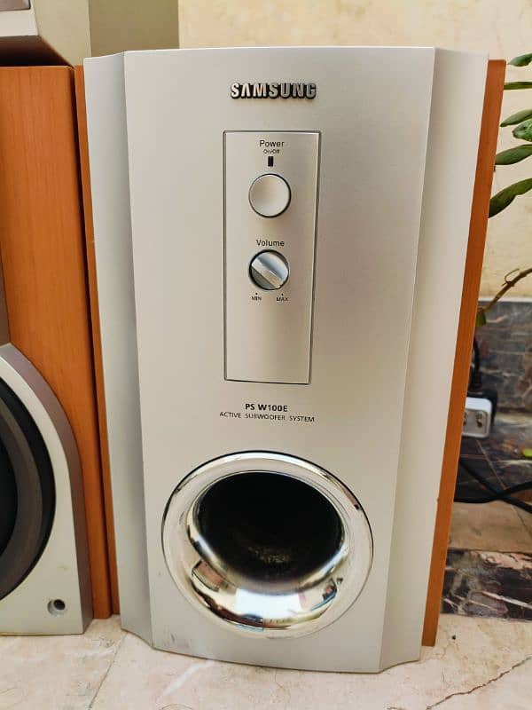 Samsung Home Theater Hifi system 4