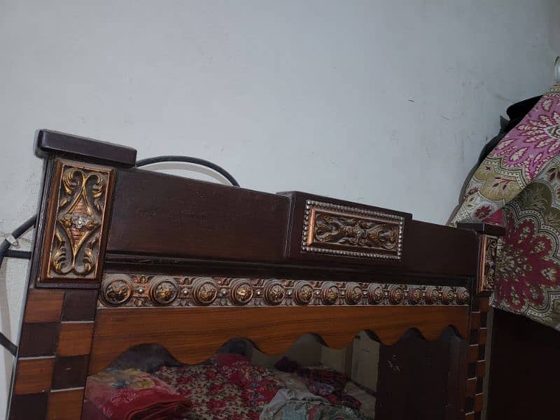 FURNITURE SET FOR SET BED DRESSING AND TV ALMAARI SEE PICS 1