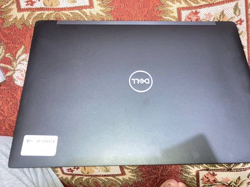 Core i5 8 generation Latitude 7390 Model 3