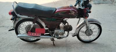 Honda cd 70.2022 model good condition All documents clear 03217699114