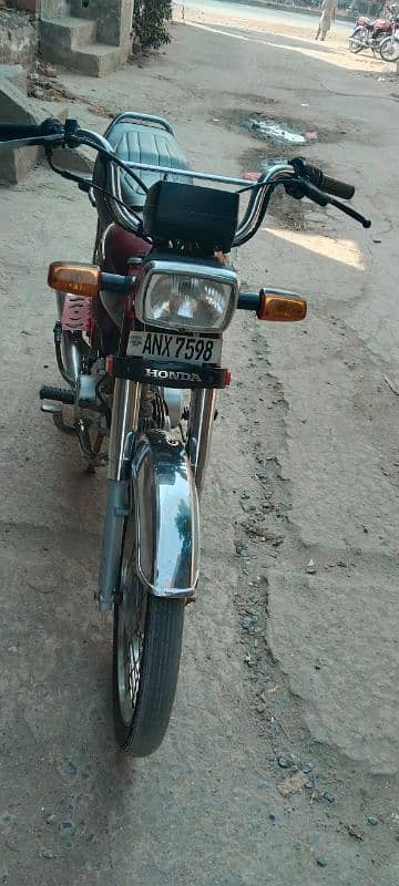 Honda cd 70.2022 model good condition All documents clear 03217699114 7