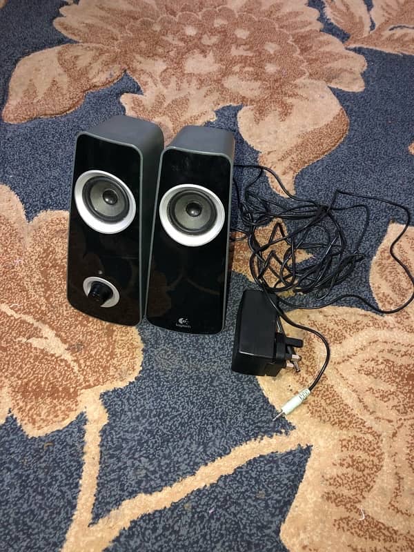 imported LogiTech Speaker System Z320 For Sale 0