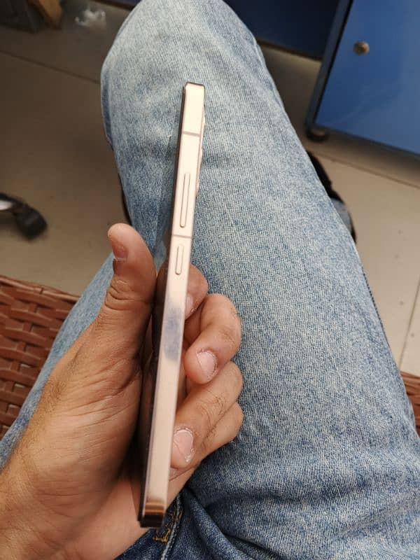 vivo V23 5G 1