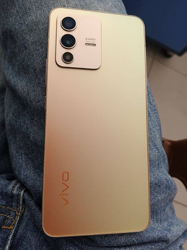 vivo V23 5G 4