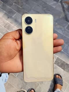 vivo y16