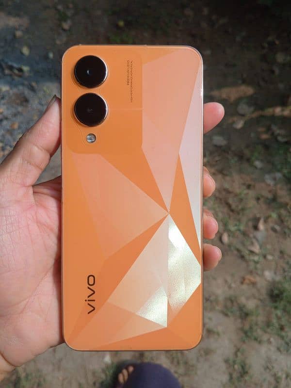 Mobile for sale Vivo y 17s 6 month vrnty 6/128gb memory 0